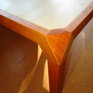Bendertisch  - Pfiffiges Tischgestell
